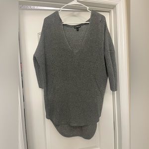 Beautiful Express sweater (fits big)